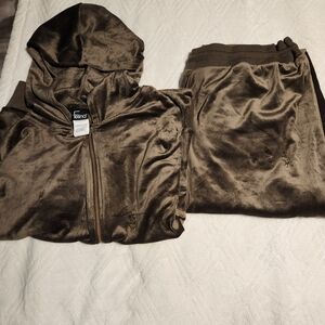 Felina Plush Zip Hoodie in olive with matching pants